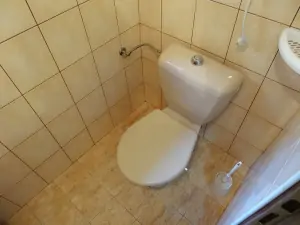 samostatné WC