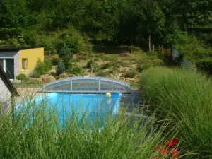 po dohodě s majitelem lze využít zapuštěný bazén s protiproudem