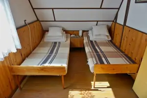 ložnice s 2 lůžky v podkroví