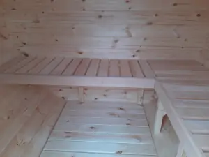 interiér sudové sauny