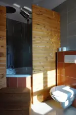 ochlazovna (koupelna) u wellness místnosti