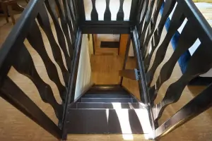 schodiště do podkrovní ložnice