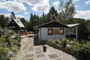 chata Češkovice nabízí pronájem pro max. 2 dospělé a 2 děti do 12 let