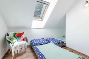 ložnice se 2 matracemi v podkroví (ideální pro děti)