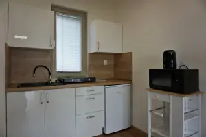 apartmán A: kuchyňský kout