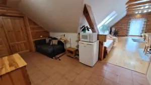 apartmán č. 3 - obytná místnost s kuchyňským koutem
