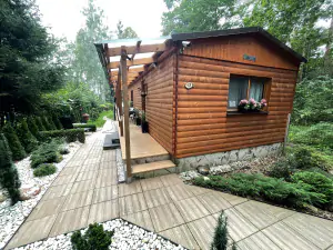 chata Horní Slověnice - rybník Dvořiště nabízí pronájem pro max. 4  osoby