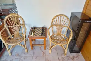 relaxační místnost: šachový stolek