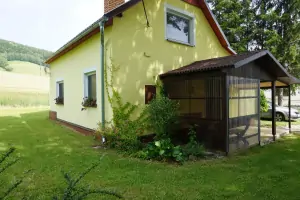 chata Vojtovice leží na kraji obce