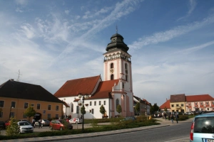 Klášterní kostel Nanebevzetí Panny Marie - Bechyně
