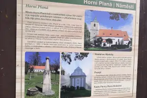 Informační tabule vás seznámí s historií města Horní Planá.