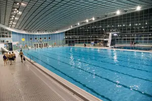 Krytý plavecký bazén (zdroj: www.szcb.cz)