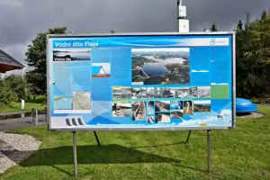 informační tabule o stavbě přehrady Fláje