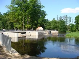 Nová řeka je 13,5 km dlouhý umělý kanál.
