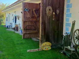 Dolečkova vesnická galerie určitě stojí za návštěvu.