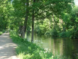 Nová řeka je 13,5 km dlouhý umělý kanál.