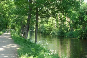 Nová řeka je 13,5 km dlouhý umělý kanál.