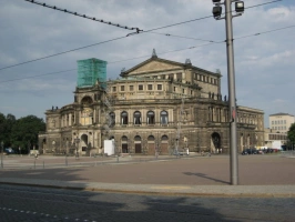 budova opery (Semperoper)