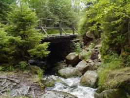 Most přes jezerní potok