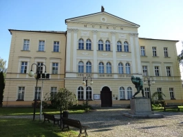 Muzeum ve Frenštátě pod Radhoštěm je umístěnov Horní ulici v bývalé chlapecké škole