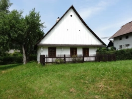 v Rodném domku Prokopa Diviše je umísněno malé muzeum