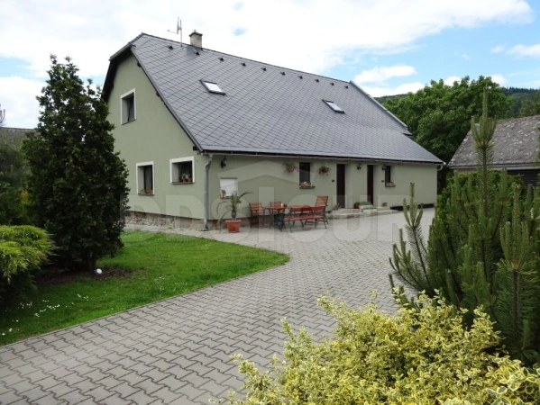 dům s apartmánem Rapotín