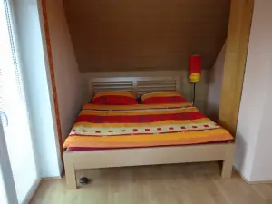 ložnice s dvojlůžkem