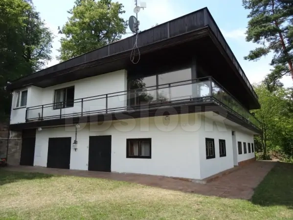 chata Kozí Horka (Brněnská přehrada) nabízí pronájem pro max. 19 osob