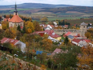 rekreační dům Střílky se nachází zhruba uprostřed fotografie