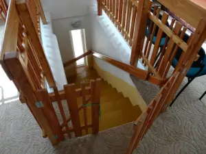 schodistě do podkroví