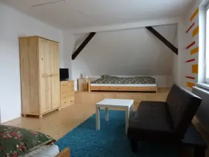 ložnice s 2 dvojlůžky a TV+SAT