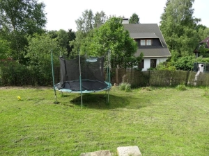 k dispozici je trampolína (průměr 3 m)