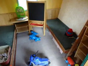 dětské hřiště - interiér dětského domečku