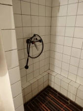 sprchový kout v koupelně