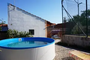 nadzemní kruhový bazén (průměr 3 m)