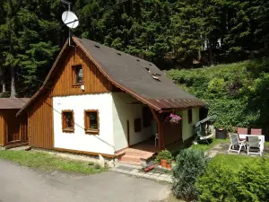 chata Tanvald - Tanvaldský Špičák nabízí pronájem pro max. 4 až 6 osob