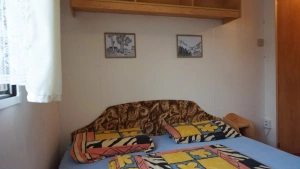 ložnice s dvojlůžkem