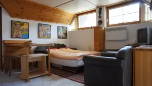 Valašský apartmán - pokoj s rozkládacím gaučem a kuchyňským koutem