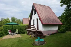 chata Jinřichův Hradec a venkovní posezení před chatou