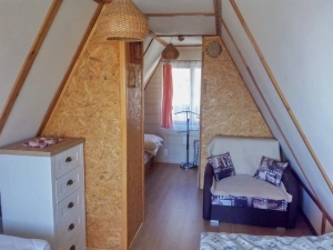 3-lůžková podkrovní ložnice