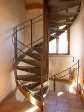 točité schodiště do podkroví