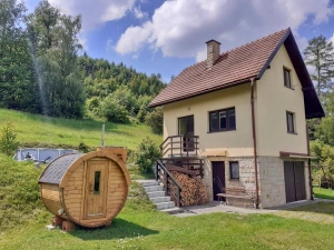 chata Malá Bystřice nabízí pronájem pro max. 5 osob