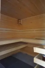 sauna ve wellness místnosti v podkroví