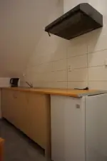 obytné podkroví nad společenskou místností: kuchyňský kout