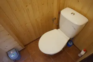 chata č. 2 - samostatné WC
