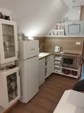 součástí apartmánu je plně vybavený kuchyňský kout