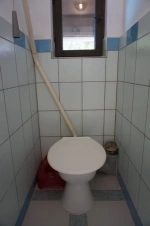 samostatné WC v prvním patře