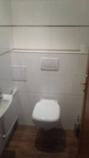 samostatné WC v apartmánu