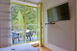 ložnice s dvojůžkem - vstup na balkon - ideální pro ranní kávu