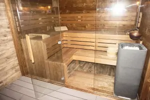 finská sauna pro 4 osoby